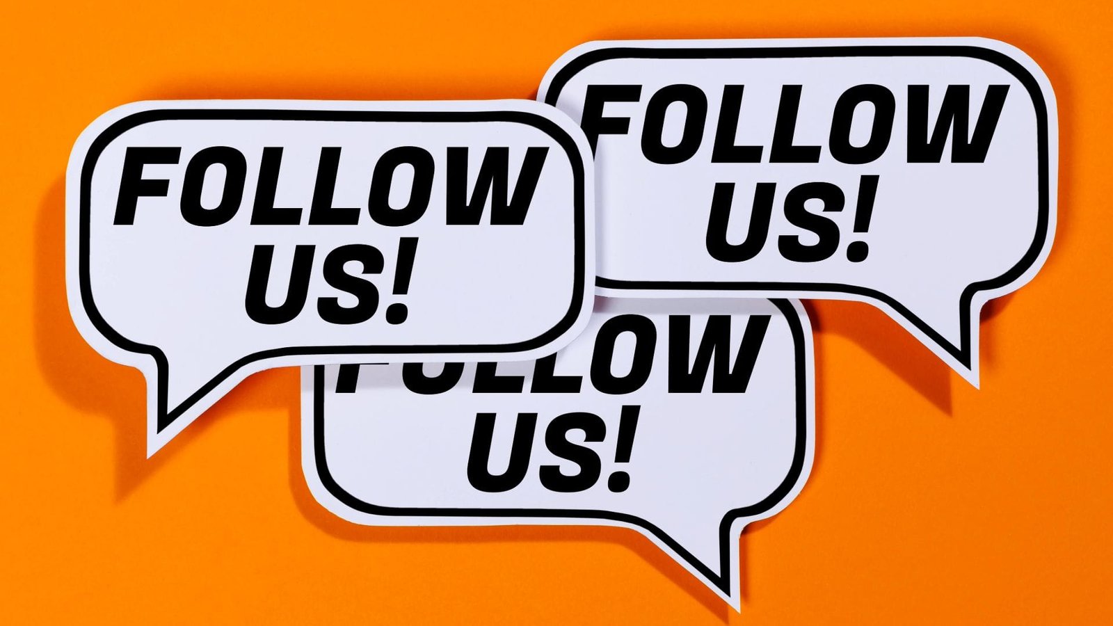 3 bulles dans lesquelles on peut lire "Follow us"
