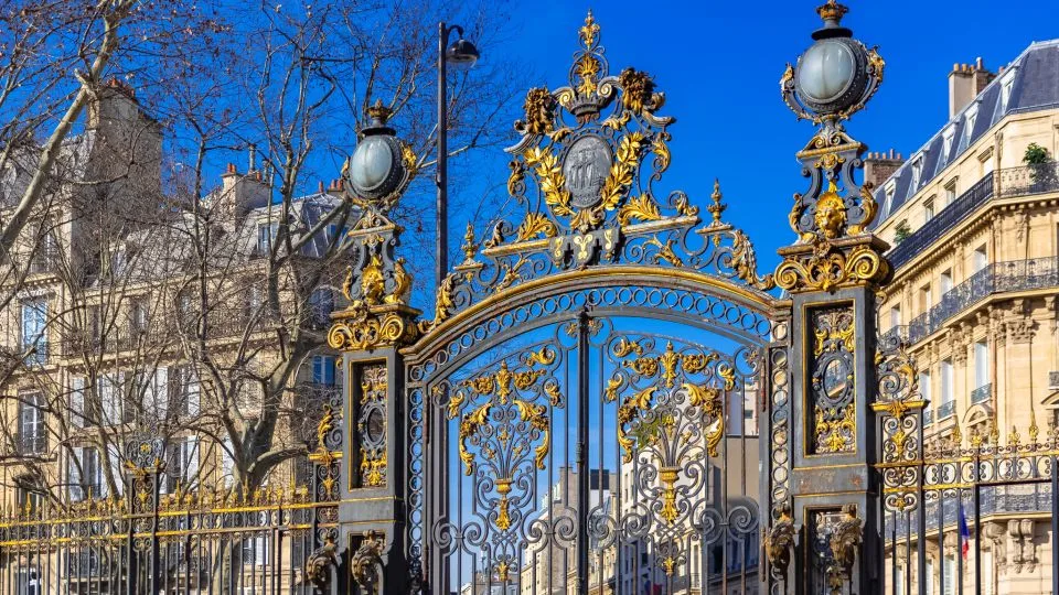 Paris 8